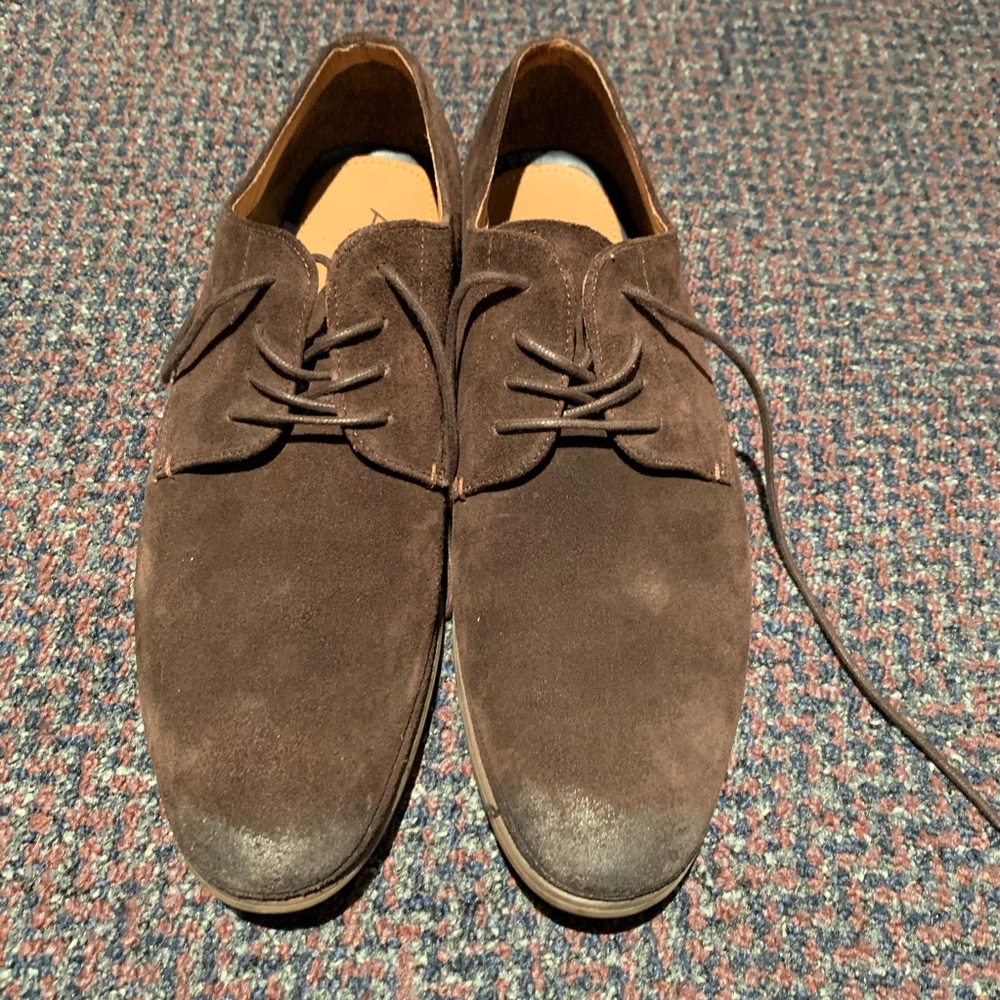 Men’s Aldos suede shoes